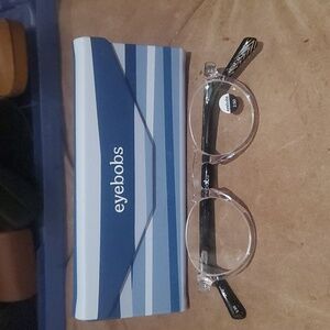 New Vice Chair Eyebobs Reading Glasses 2.50 with Case & Cloth